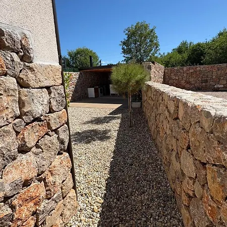 House Rudnik In Silent Village, Island Krk בית נופש