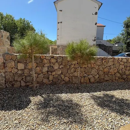 House Rudnik In Silent Village, Island Krk Isola Veglia