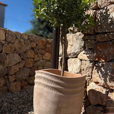 House Rudnik In Silent Village, Island Krk בית נופש Isola Veglia
