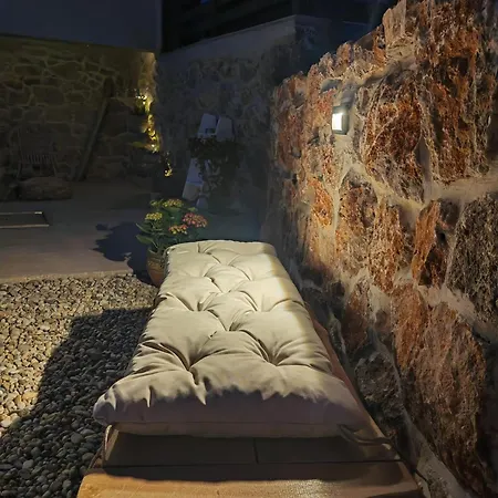 בית נופש House Rudnik In Silent Village, Island Krk Isola Veglia
